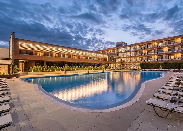 Sky Blue Hotel & Spa