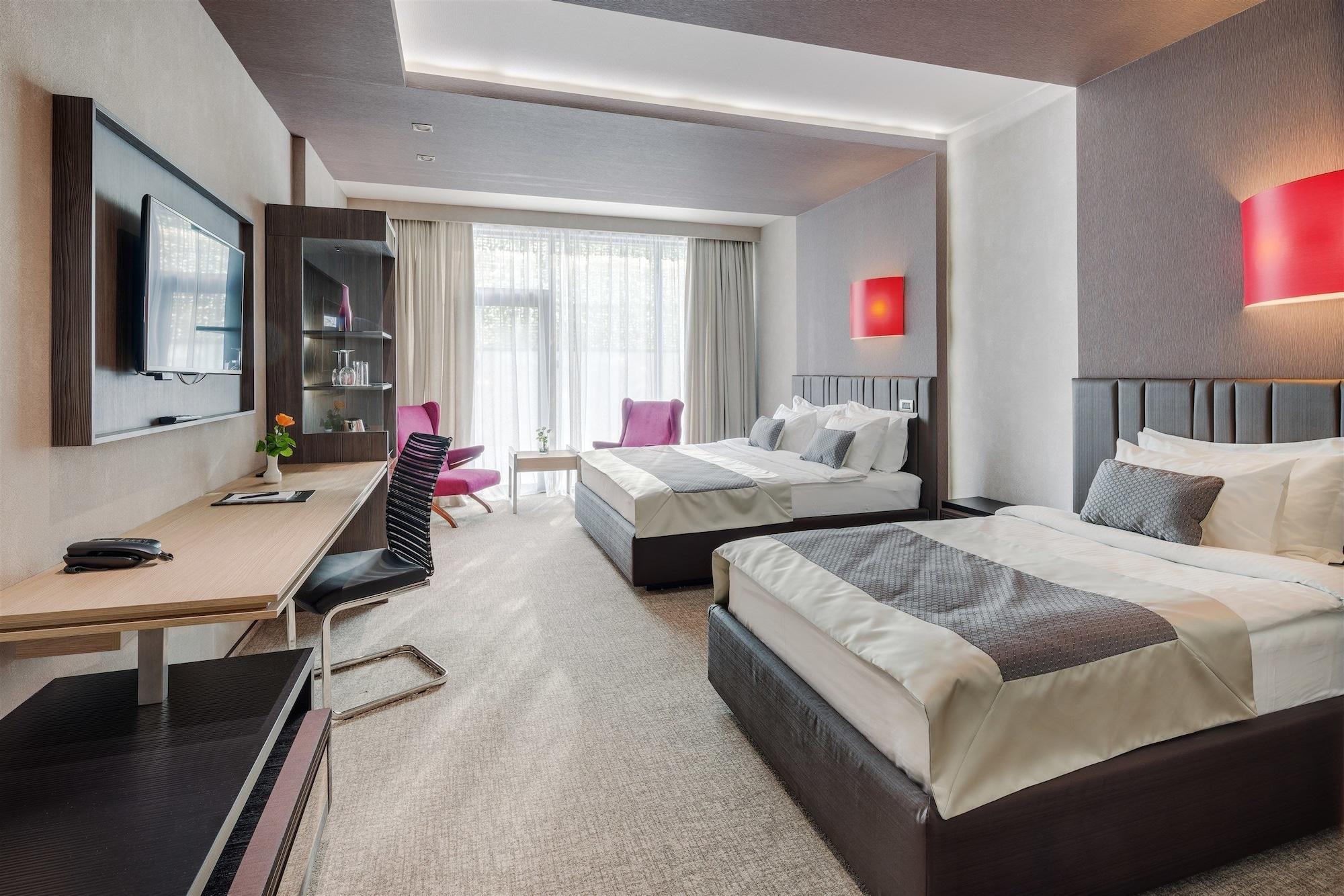 Sky Blue & Hotel 5*